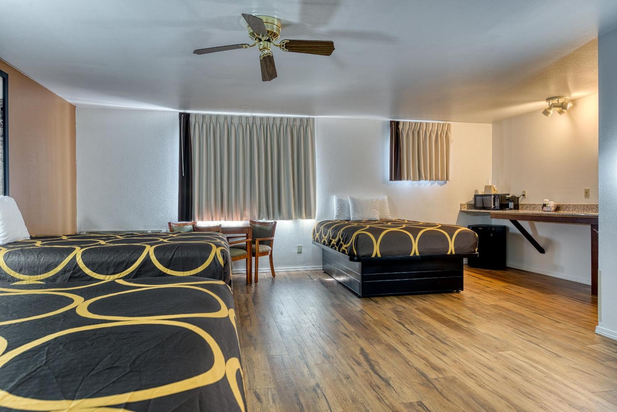 Motel Super 8 By Wyndham Alamosa Pokój zdjęcie